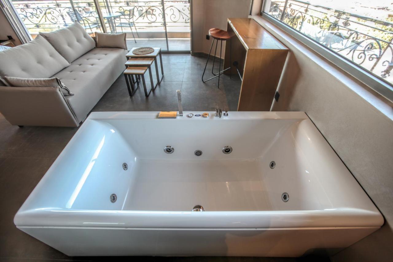 Meteora Heaven And Earth Premium Suites - Adults Friendly Kalambaka Extérieur photo